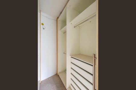 Apartamento à venda com 169m², 3 quartos e 3 vagasSuíte 1