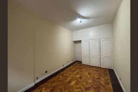 Apartamento à venda com 200m², 4 quartos e 1 vagaQuarto 2
