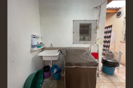 Casa à venda com 70m², 4 quartos e 2 vagasÁrea de Serviço