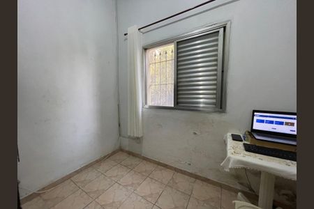 Casa à venda com 70m², 4 quartos e 2 vagasQuarto 2