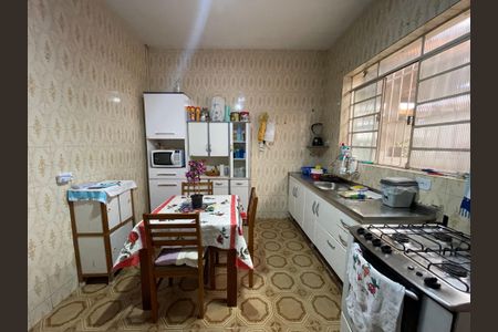 Casa à venda com 70m², 4 quartos e 2 vagasCozinha