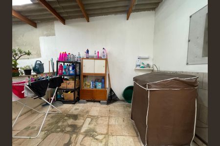 Casa à venda com 70m², 4 quartos e 2 vagasÁrea de Serviço