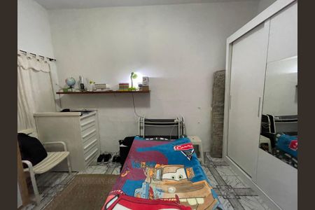 Casa à venda com 70m², 4 quartos e 2 vagasQuarto 3