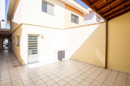Casa à venda com 170m², 4 quartos e 2 vagasQuintal