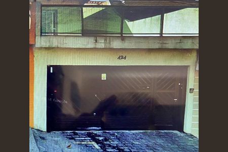 Casa à venda com 170m², 4 quartos e 2 vagasFachada