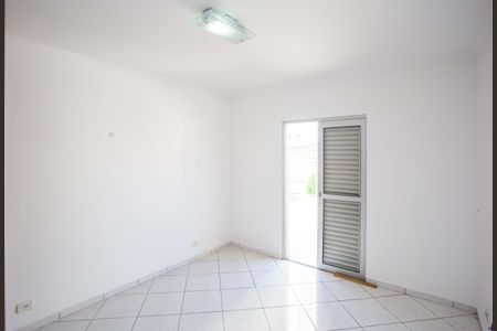 Casa à venda com 170m², 4 quartos e 2 vagasSuíte