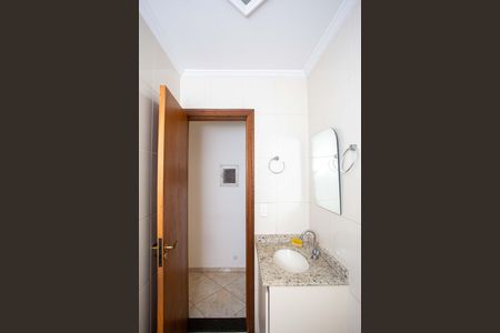 Casa à venda com 170m², 4 quartos e 2 vagasLavabo