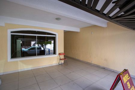 Casa à venda com 170m², 4 quartos e 2 vagasGaragem