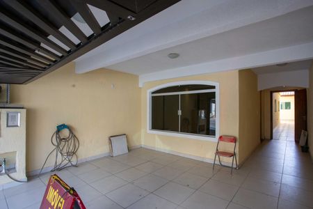 Casa à venda com 170m², 4 quartos e 2 vagasGaragem