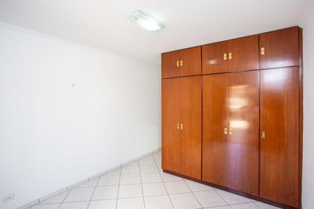 Casa à venda com 170m², 4 quartos e 2 vagasSuíte
