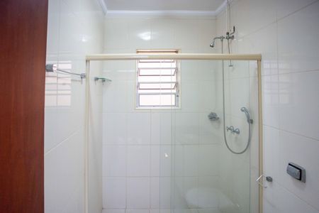 Casa à venda com 170m², 4 quartos e 2 vagasBanheiro da Suíte