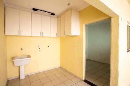 Casa à venda com 170m², 4 quartos e 2 vagasÁrea de Serviço