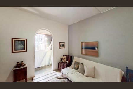 Casa à venda com 80m², 2 quartos e 1 vagaSala