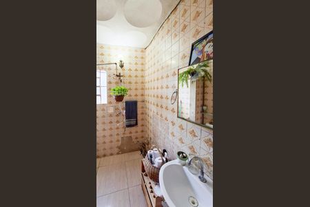 Casa à venda com 80m², 2 quartos e 1 vagaBanheiro Social