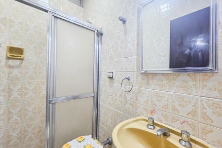 Apartamento para alugar com 103m², 2 quartos e 1 vaga Apartamento para alugar com 103m², 2 quartos e 1 vagaBanheiro social
