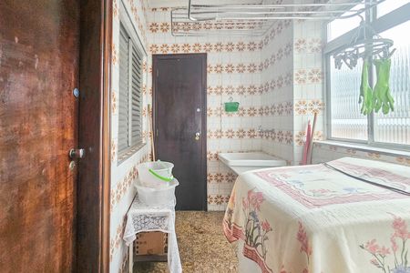 Área de serviço de apartamento para alugar com 2 quartos, 103m² em Jardim Tres Marias, Guarujá