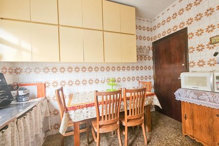 Cozinha de apartamento para alugar com 2 quartos, 103m² em Jardim Tres Marias, Guarujá