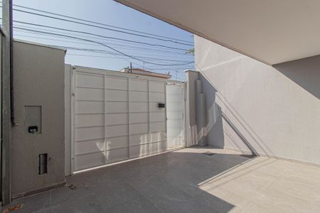 Casa à venda com 70m², 2 quartos e 2 vagasGaragem