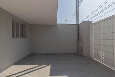 Casa à venda com 70m², 2 quartos e 2 vagasGaragem