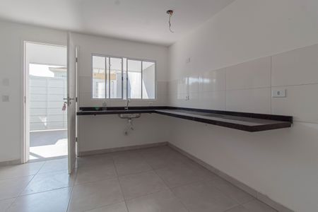 Casa à venda com 70m², 2 quartos e 2 vagasCozinha