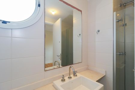 Apartamento à venda com 173m², 3 quartos e 3 vagasBanheiro da Suíte 2