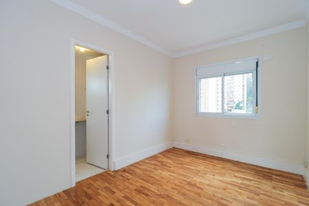 Apartamento à venda com 173m², 3 quartos e 3 vagasSuíte 2