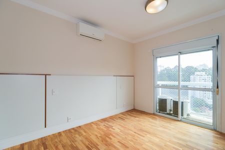 Apartamento à venda com 173m², 3 quartos e 3 vagasSuíte 1