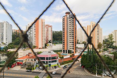 Apartamento à venda com 173m², 3 quartos e 3 vagasVista da Suíte 2