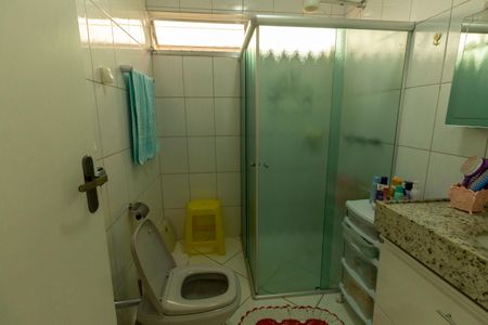 Casa à venda com 250m², 4 quartos e 6 vagasCasa 1 - Suíte 4