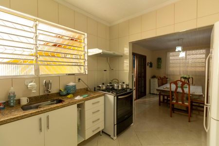 Casa à venda com 250m², 4 quartos e 6 vagasCasa 1 - Cozinha