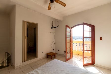 Casa à venda com 250m², 4 quartos e 6 vagasCasa 2 - Suíte 