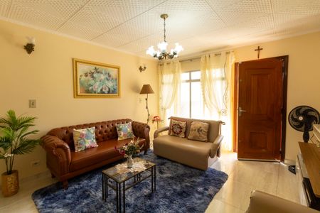 Casa à venda com 250m², 4 quartos e 6 vagasCasa 1 -Sala 