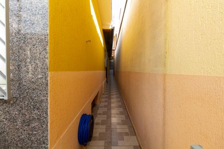 Casa à venda com 250m², 4 quartos e 6 vagasCorredor direito