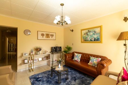 Casa à venda com 250m², 4 quartos e 6 vagasCasa 1 -Sala 