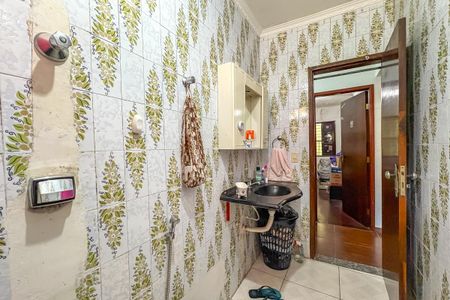 Casa à venda com 260m², 3 quartos e 3 vagasBanheiro