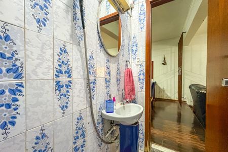 Casa à venda com 260m², 3 quartos e 3 vagasBanheiro