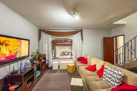 Casa à venda com 260m², 3 quartos e 3 vagasSala