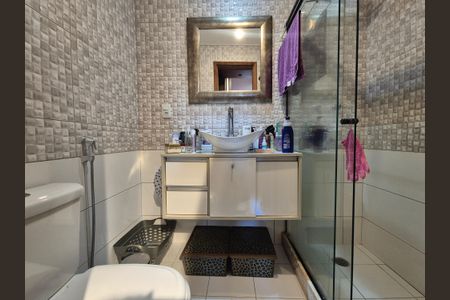 Apartamento à venda com 83m², 3 quartos e 2 vagas Apartamento à venda com 83m², 3 quartos e 2 vagasBanheiro da Suíte