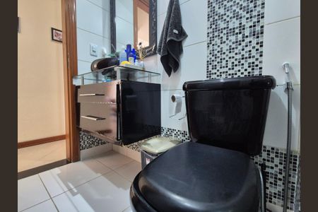 Apartamento à venda com 83m², 3 quartos e 2 vagas Apartamento à venda com 83m², 3 quartos e 2 vagasBanheiro