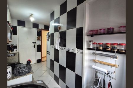 Apartamento à venda com 83m², 3 quartos e 2 vagas Apartamento à venda com 83m², 3 quartos e 2 vagasCozinha