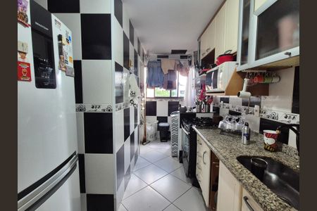 Apartamento à venda com 83m², 3 quartos e 2 vagas Apartamento à venda com 83m², 3 quartos e 2 vagasCozinha