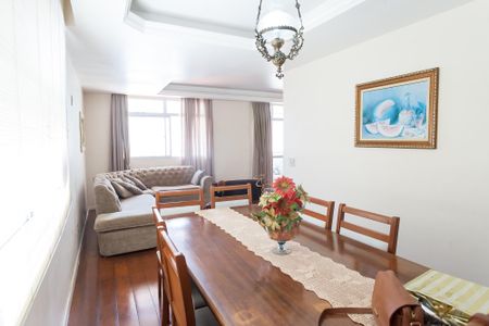 Apartamento à venda com 300m², 4 quartos e 3 vagasSala