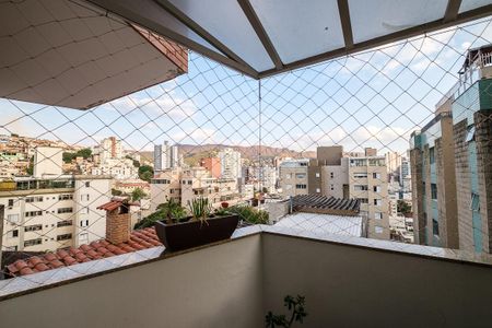 Apartamento à venda com 300m², 4 quartos e 3 vagasVaranda 