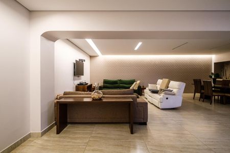 Apartamento à venda com 300m², 4 quartos e 3 vagasSala 2