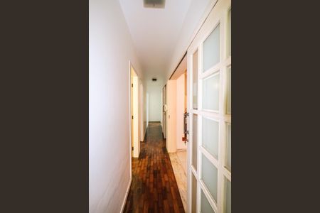 Apartamento à venda com 300m², 4 quartos e 3 vagasCorredor