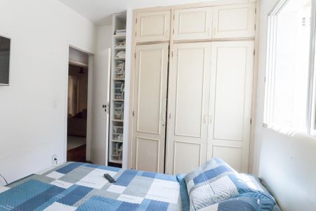 Apartamento à venda com 300m², 4 quartos e 3 vagasQuarto 2