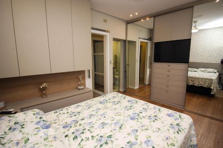 Casa à venda com 120m², 3 quartos e 3 vagasSuíte