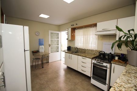 Casa à venda com 120m², 3 quartos e 3 vagasCozinha