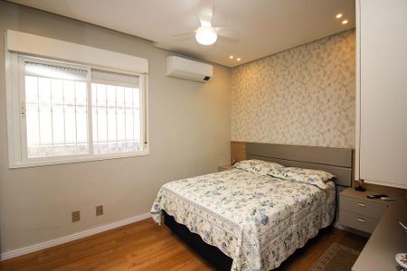 Casa à venda com 120m², 3 quartos e 3 vagasSuíte