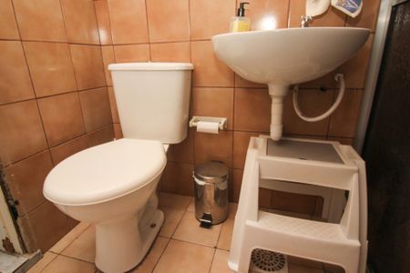 Casa à venda com 120m², 3 quartos e 3 vagasBanheiro 2